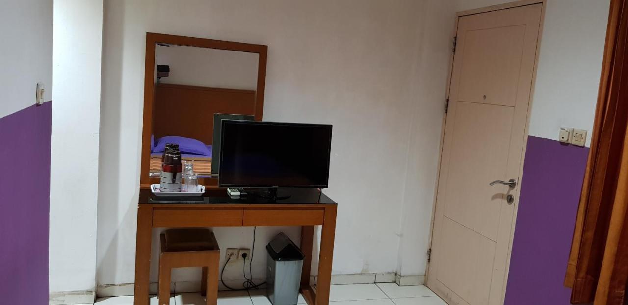 Hotel Dequr Jakarta Kota Экстерьер фото