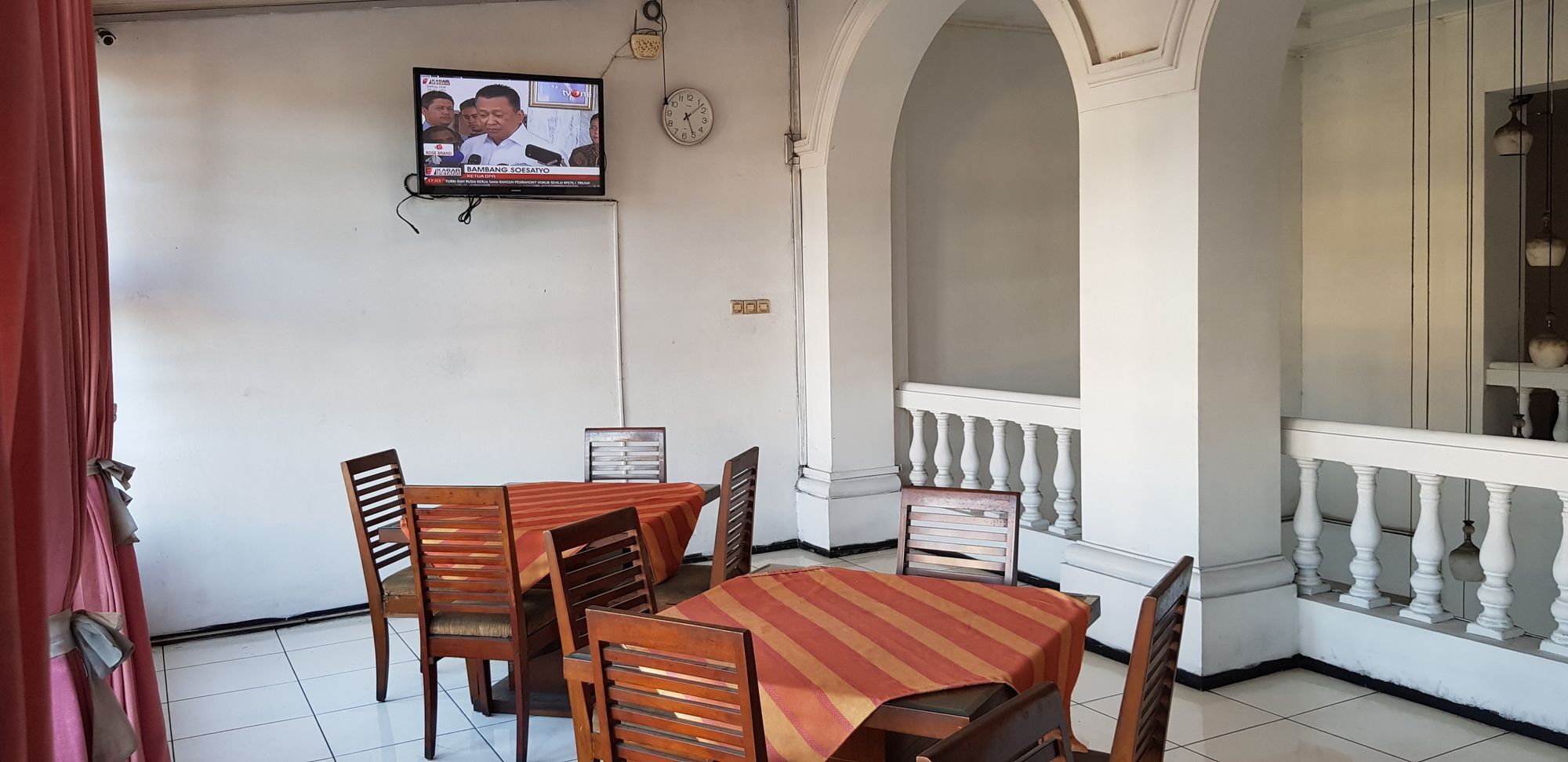 Hotel Dequr Jakarta Kota Экстерьер фото